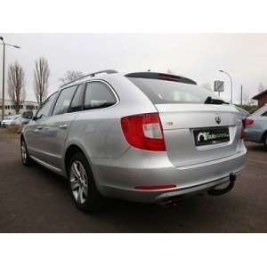 ATTELAGE SKODA Superb BREAK 2010- - Col de Cygne - attache remorque BRINK-THULE