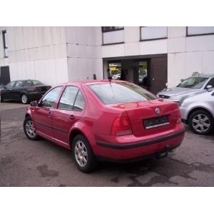 ATTELAGE Volkswagen Bora berline 4-Motion (sauf V6) 2000- - RDSO demontable sans outil - attache remorque BRINK-THULE